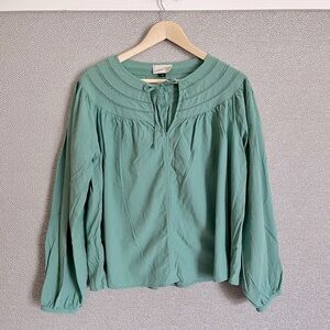 M Universal Thread Swing Tie Neck Top